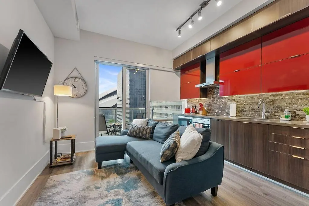 Apartment Next To Rogers Center, With Cn Tower View, Lake View, And Free Parking Toronto 0*,  Canada